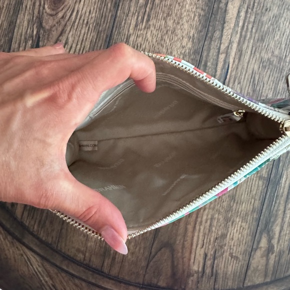 NWOT Brahmin Daisy Daylily Melbourne Leather Wristlet Clutch - Picture 12 of 14